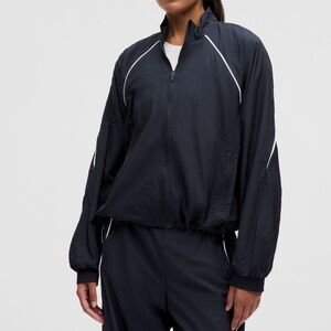 Lululemon License to Train Lightweight Jacket size 12 in true navy